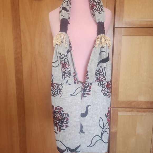 Artisan Embroidered Hand Made Shoulder Bag - Picture 4 of 11